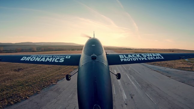 Bild från en testflygning med en mindre prototyp av Dronamics fraktflygplan Black Swan.