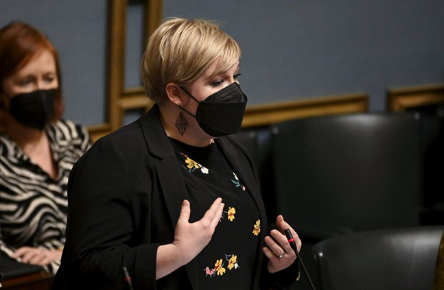 Finansminister Annika Saarikko (C) har testat positivt för corona.