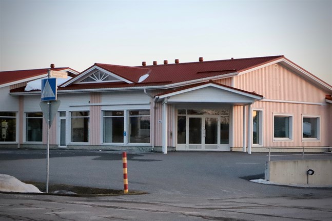 Aktia flyttade från Malax i början av året. I början av sommaren flyttar en ny hyresgäst in i lokalen.