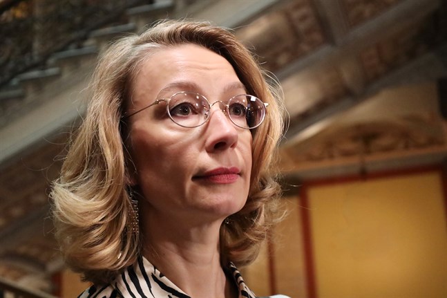 Europa- och ägarstyrningsminister Tytti Tuppurainen (SDP) intervjuades i brittisk media på långfredagen.