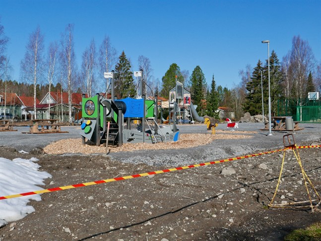 Arbetet med Lillpigsgatans lekpark har redan kommit långt.