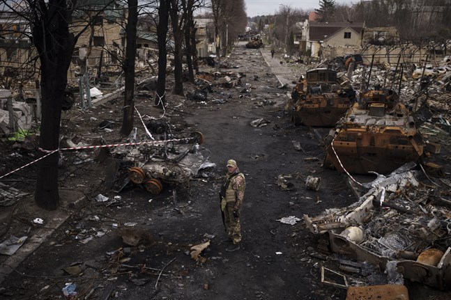 Kriget i Ukraina har varit väldigt välbevakat av såväl journalister som privatpersoner. Bilder från strider har kablats ut i stort sett live på sociala medier för allmän beskådan. Bild från Kievförorten Butja 6 april.