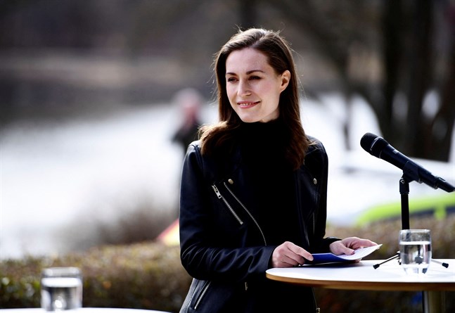 Sanna Marin under presskonferensen med Magdalena Andersson i Stockholm den 13 april.