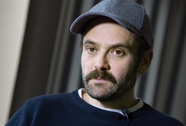 David Dencik spelar i den andra säsongen av tv-serien "Kärlek och anarki" som har premiär på Netflix i juni.