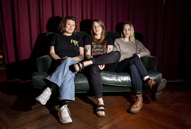 Ina Lundström, Emma Knyckare och Scroll-Mia utgör "Flashback forever"-podden. Arkivbild.