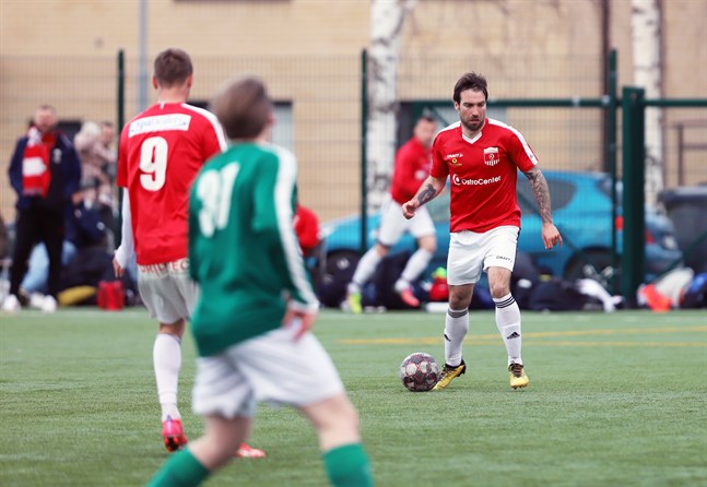 Korsnäs FF:s spelmotor Serhii Chebotarov var matchens gigant mot VPV med två mål och ett par framspelningar.