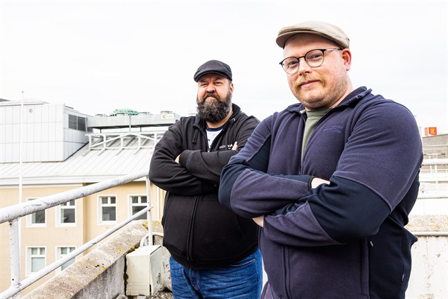 Radio Vaasas Anssi Marttinen och VBL:s Jona Nyström diskuterar varje vecka aktuella sporthändelsen i podden Timeout.