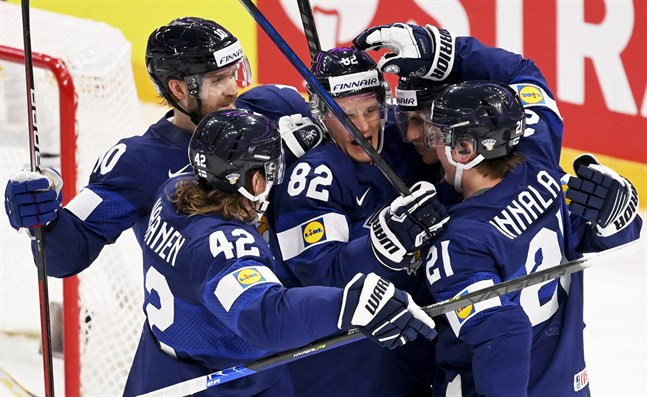 Den blåvita segermaskinen kommer att rulla över Slovakien i jakt på ett VM-guld på hemmais.