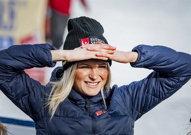 Svenskan Frida Karlsson hör till längdåkarna som ifrågasatt att distanserna är olika för herrar och damer.