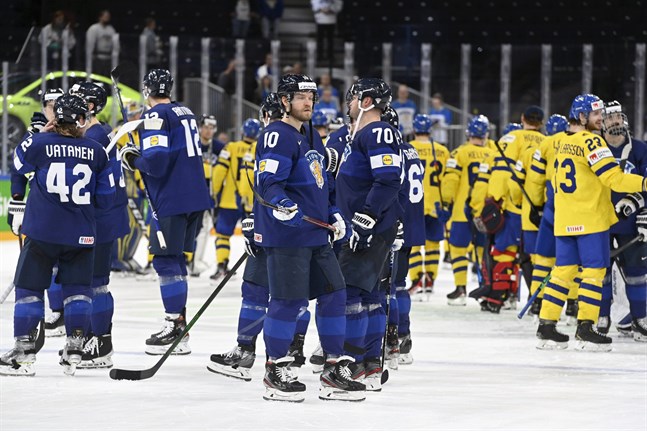 Lejonen deppar – Tre Kronor firar. Sverige tog över platsen som gruppetta efter en knapp seger.