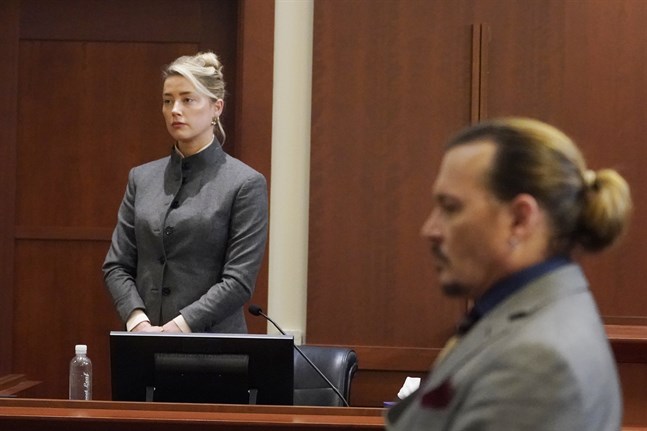 Johnny Depp stämde sin före detta fru, Amber Heard, för förtal efter att hon skrivit en artikel i The Washington Post 2018.