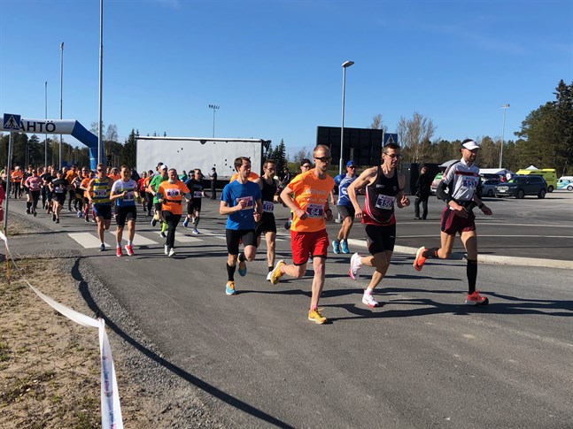 En tragisk händelse inträffade under Kokkola City Park Run i fredags, då en man i medelåldern dog i målområdet.
