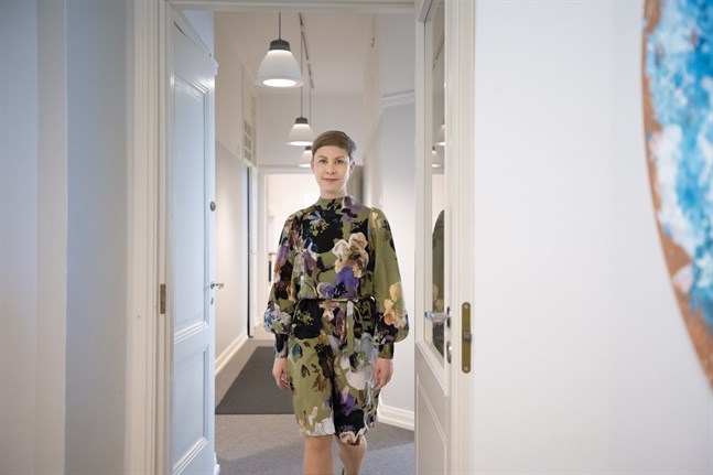 Nathalie Myrskog var med och utvecklade advokatbyrån DKCO:s verksamhet i Österbotten. Nu är hon delägare i företaget.
