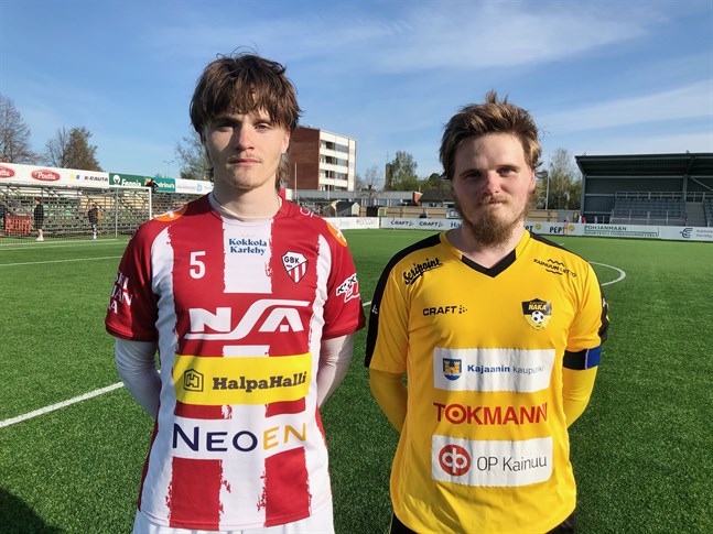 Av bröderna Mäki var det hemmalagets Topi (t.v.) som var mera besviken efter slutsignalen.