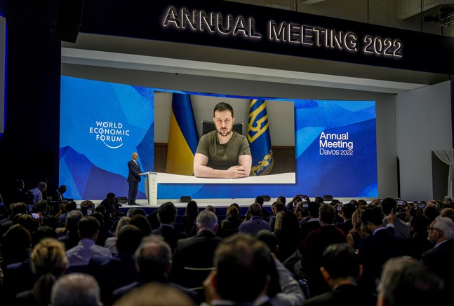 Ukrainas president Volodymyr Zelenskyj under mötet i Davos.