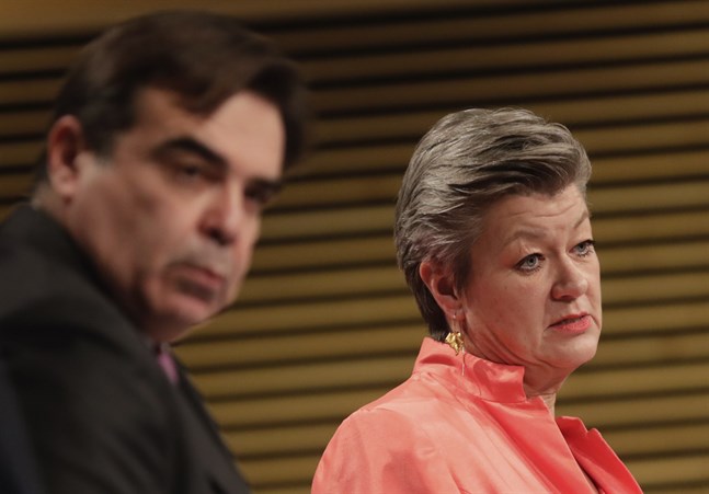 EU-kommissionenärerna Margaritis Schinas och Ylva Johansson ligger bakom nya förslag om fler konfiskationer från kriminella. Arkivfoto.