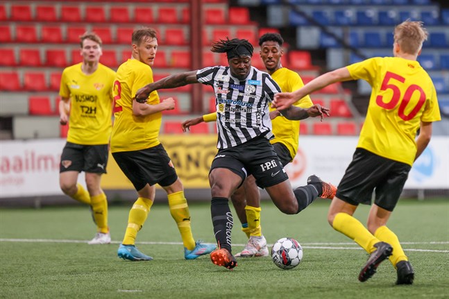 Cupmatchen mot VJS stod och vägde ända in i slutminuterna. Då klev Tyler Reid fram med sitt första mål för VPS.