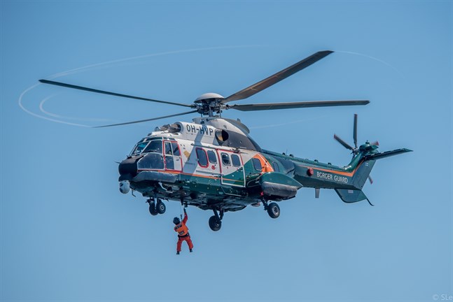 Sjöbevakningens helikopter.
