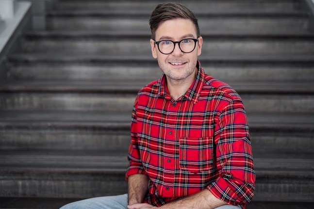 Thomas Lundin möter den österbottniska publiken på både allsångskvällar och konserter i Österbotten i sommar.