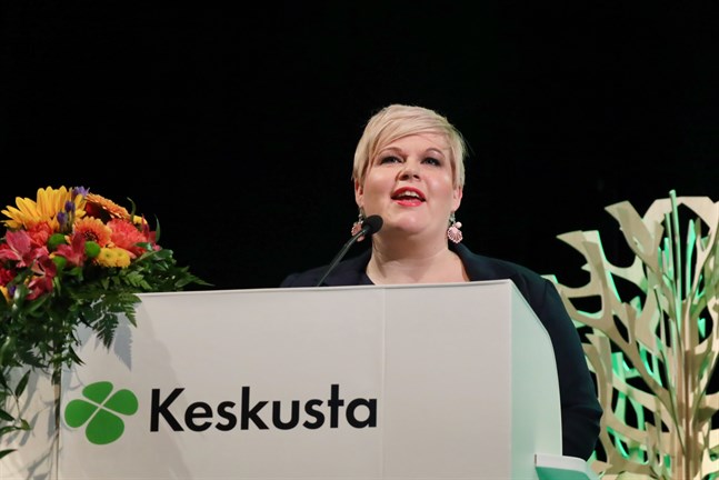 Centerns ordförande Annika Saarikko anser att alla nyfödda borde få ett aktiesparkonto i gåva från staten.