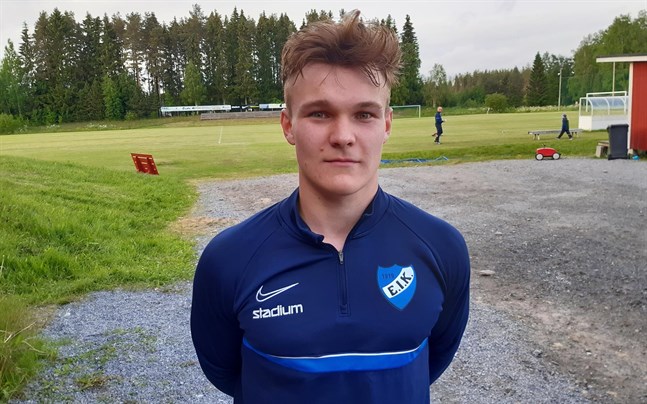Carl Strang har gjort sju mål på sju matcher för sitt Esse IK.