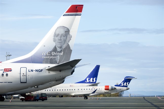 SAS, Norwegian och Widerøe påverkas när flygtekniker lägger ner arbetet. Arkivbild.