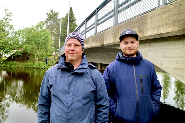 Varken Göran Snellman eller Anton Snellman är helt nöjda med sina insatser i årets tävling, men de hänger inte läpp för det.