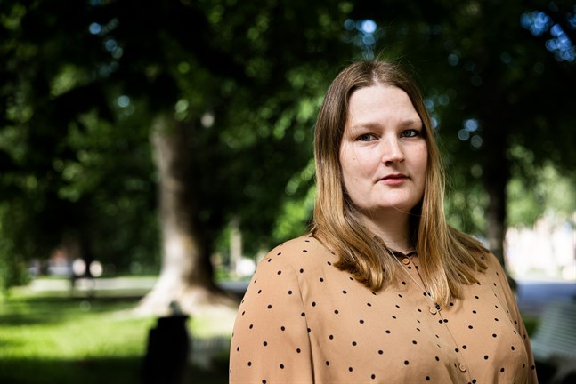 Lenita Gullberg har alltid tyckt om att skriva. Nu debuterar hon som författare.