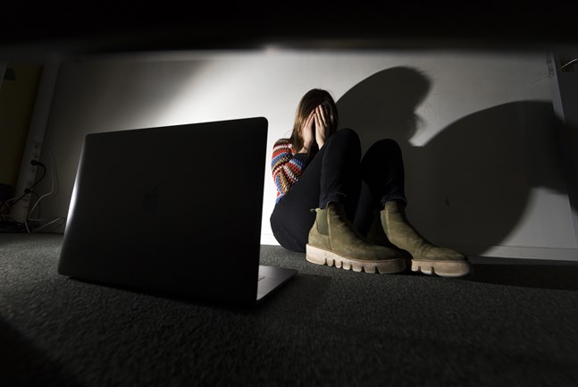 Under sommaren tillbringar en del barn mer tid på nätet, och som förälder kan det vara läge att prata med dem om internetrelaterade sexuella övergrepp. Arkivbild.