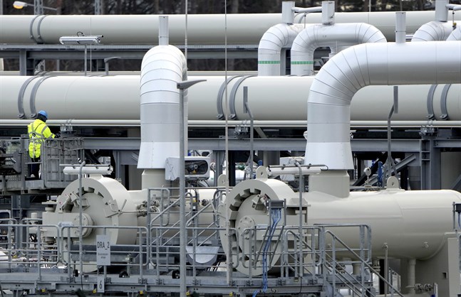 Tyskland höjer larmnivån för landets gasmarknad efter den senaste tidens strypta gasleveranser från Ryssland.