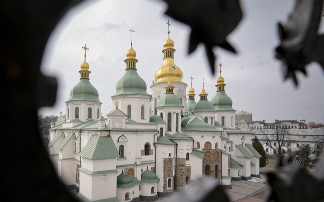 Världsarvet Sofiakatedralen i Kiev har hittills inte skadats i kriget. Arkivbild.
