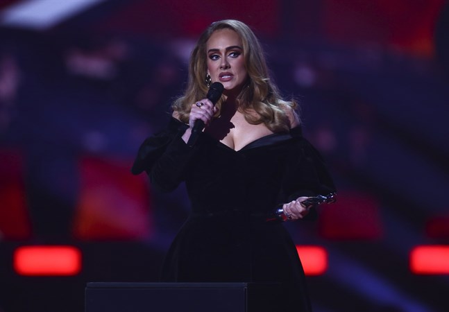 Adele stoppade sin konsert på musikfestivalen BST Hyde Park i London fyra gånger för att hjälpa personer i publiken som behövde läkarvård. Arkivbild.