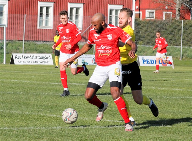 Ousman Jallow är i form igen och då hade han show borta mot jumbon FC Ylivieska.