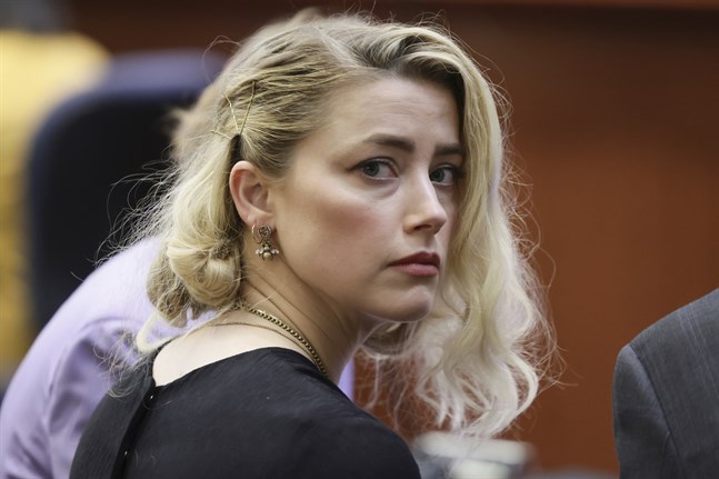 Amber Heards jurister vill att juryns dom antingen upphävs, att ärendet ogillas eller att rättegången ska tas om. Arkivbild.