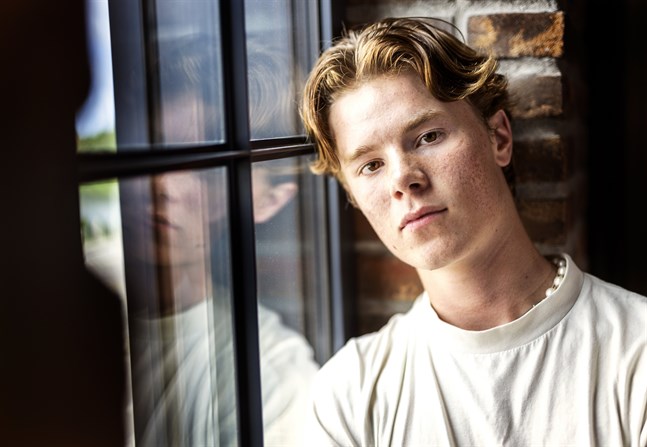 Edvin Ryding valde beteendevetenskap istället för teater på gymnasiet: "Jag tror att det handlar om att förstå människor för att kunna porträttera dem."