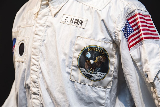 Jackan som bars av Buzz Aldrin under den historiska färden till månen 1969.
