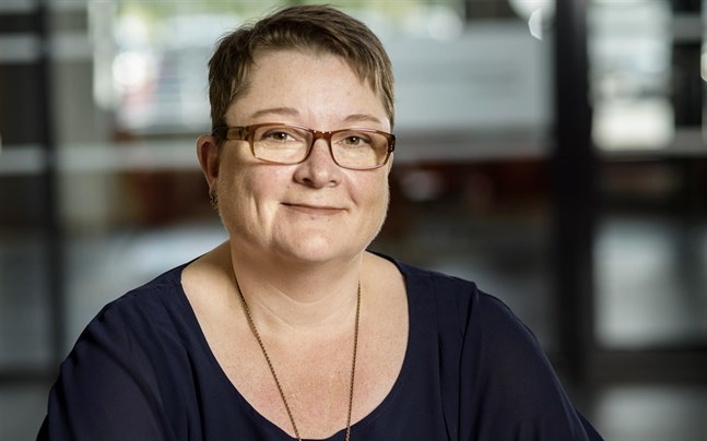 Tanja Witick ser fram emot ett system som koncentrerar expertisen och ger fler tjänsteproducenter. Tidtabellen oroar henne mer än språket, som hon säger att utan vidare kommer att tryggas.