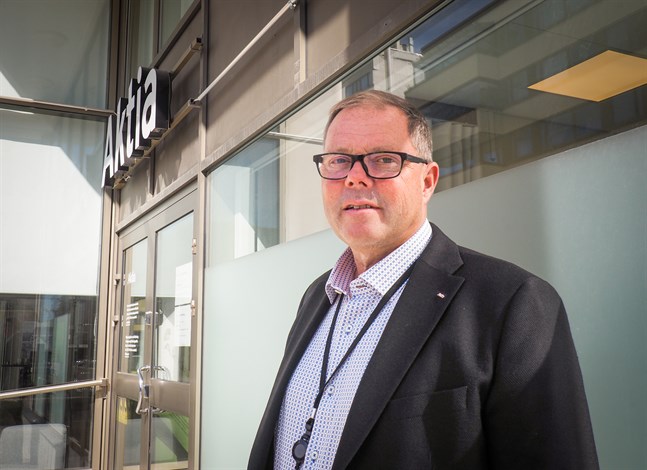 Aktias Österbottenchef är Christer Nyback. Han imponeras av den livskraftiga ekonomiska styrkan som finns i Karlebyregionen. Kontoren i Jakobstad och Karleby kompletterar varandra bra, anser han.