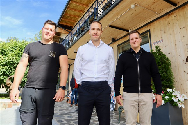 Sebastian Slotte, Christoffer Häggblom och Benjamin Slotte är alla entreprenörer. Samtliga har också fått betydelsefulla stipendier. Bröderna Slotte fick sitt av Christoffer Häggblom.