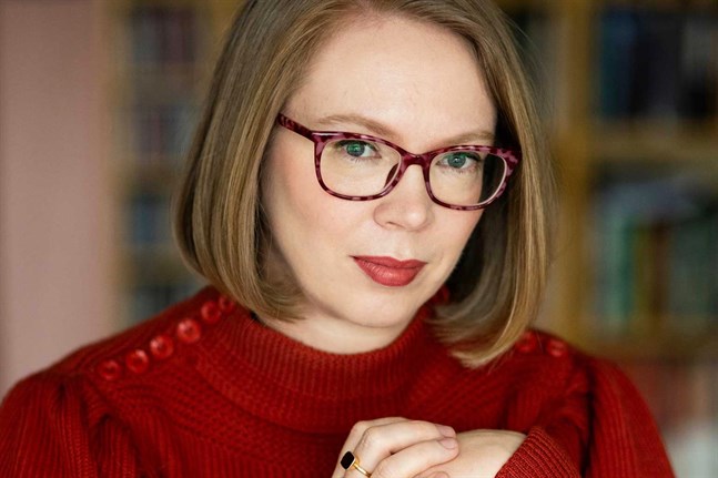 Maria Turtschaninoffs nya roman "Arvejord" riktar sig en vuxenpublik i första hand.