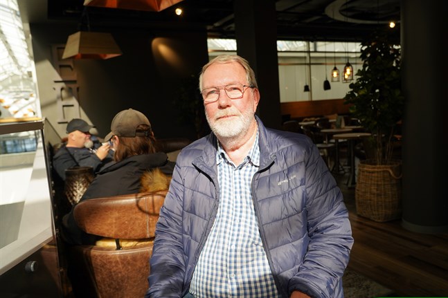 Olle Hägglund vill berätta om hur han lurades på nätet så att andra inte råkar ut för samma sak. Han uppmanar andra att kontrollera länkadresser noga.