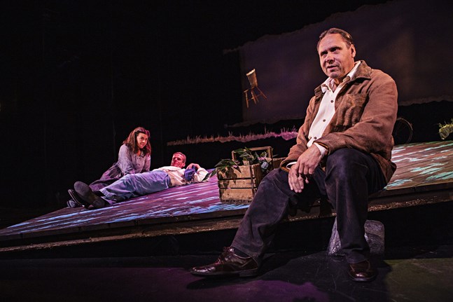 Susanne Marins, Erik Kiviniemi och Mats Holmqvist i Wasa Teaters uppsättning av "Heiman".
