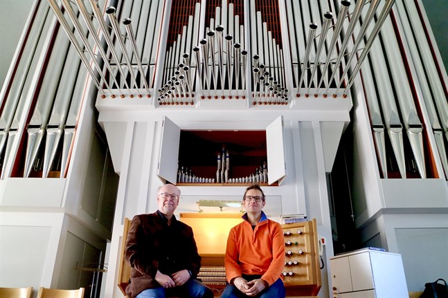 Dan Lönnqvist och Anders Forsman vill sprida kunskap och musik.