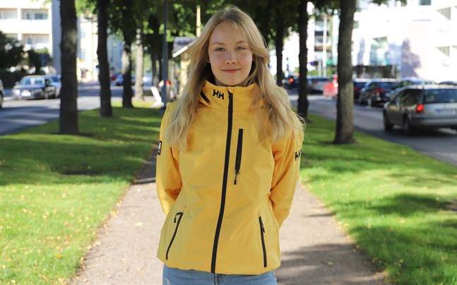 Moa Pöysti studerar samhällsvetenskap i Vasa.