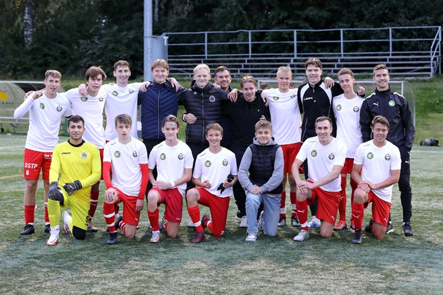 Jaro/U23 säkrade avancemang i tisdags. Jakobstadslaget har varit bäst i årets division 4.