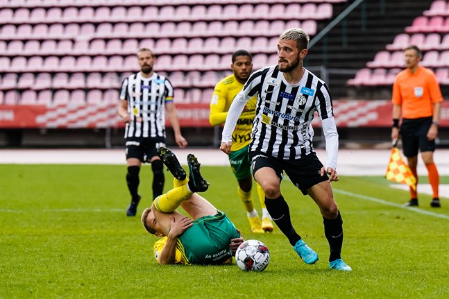 Samu Alanko startade som vänster wingback för VPS i stället för skadade Luis Carlos Murillo.