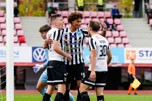 VPS offensiva triumvirat glänste i Tammerfors. Kalle Multanen, Tete Yengi och Joonas Vahtera såg till att laget ligger riktigt bra till i kampen om att undvika ligakval.