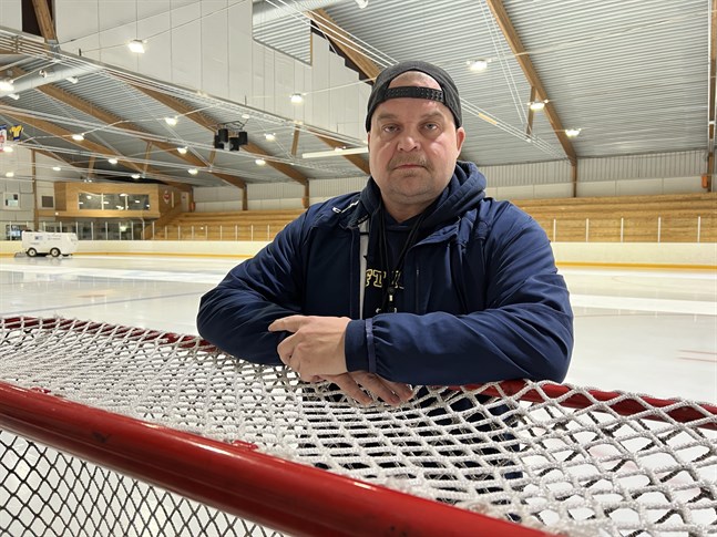 Tränaren Peetu Koponen tror på ett ungt och hungrigt Kraft i årets division 2.